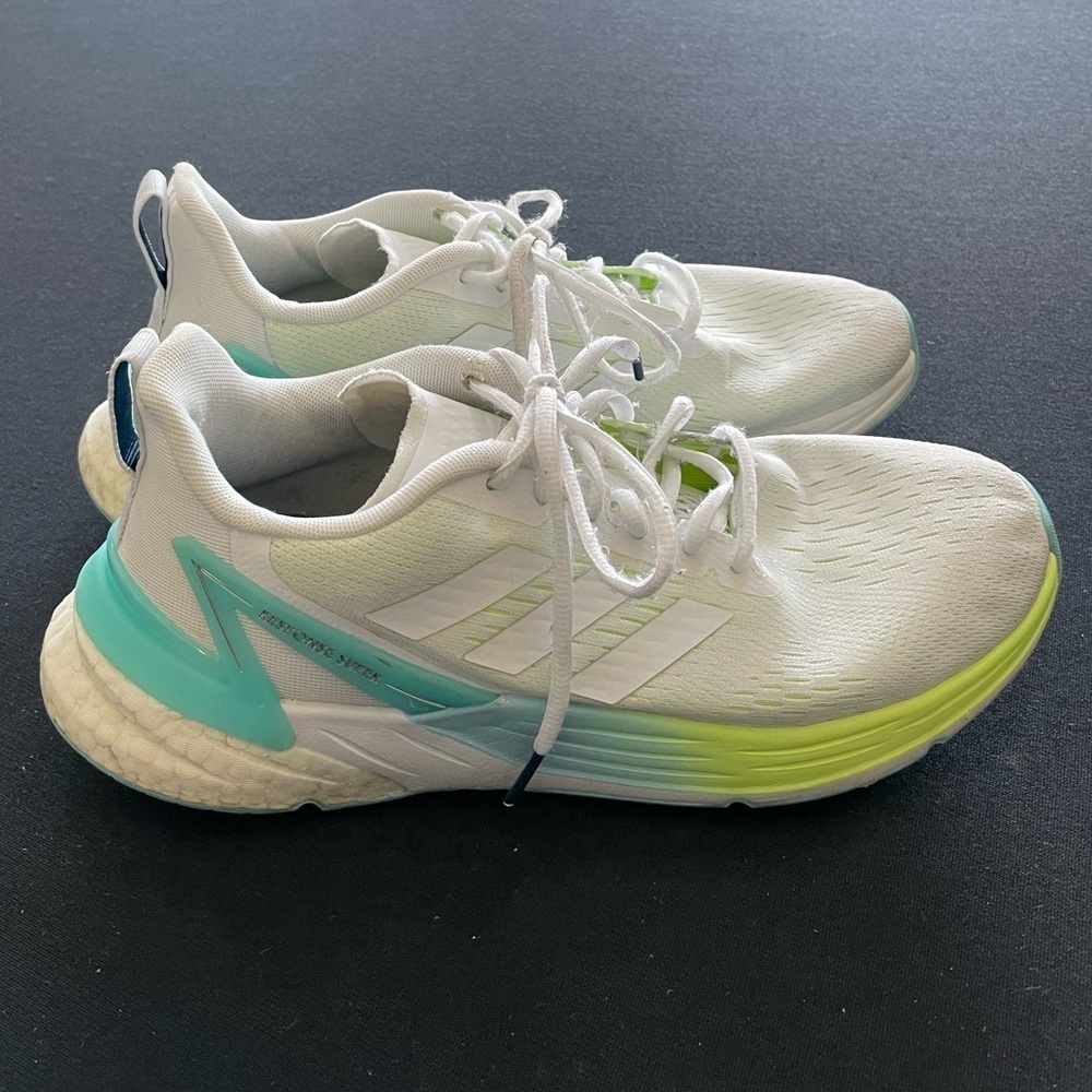 Women’s Response Super Sneaker size 9 - Picture 5 of 8